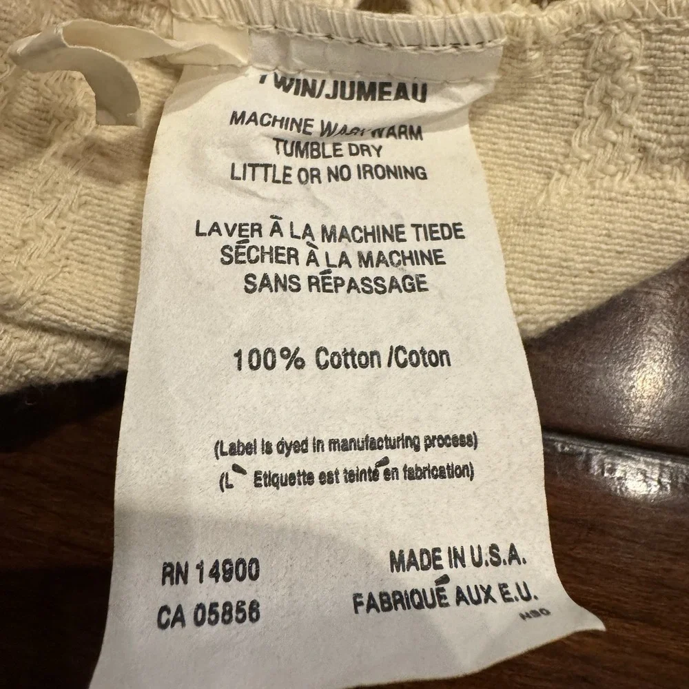 Vintage Cotton Matelasse Twin Bedspread Fringe Cream USA 78x106 NOS Open Package